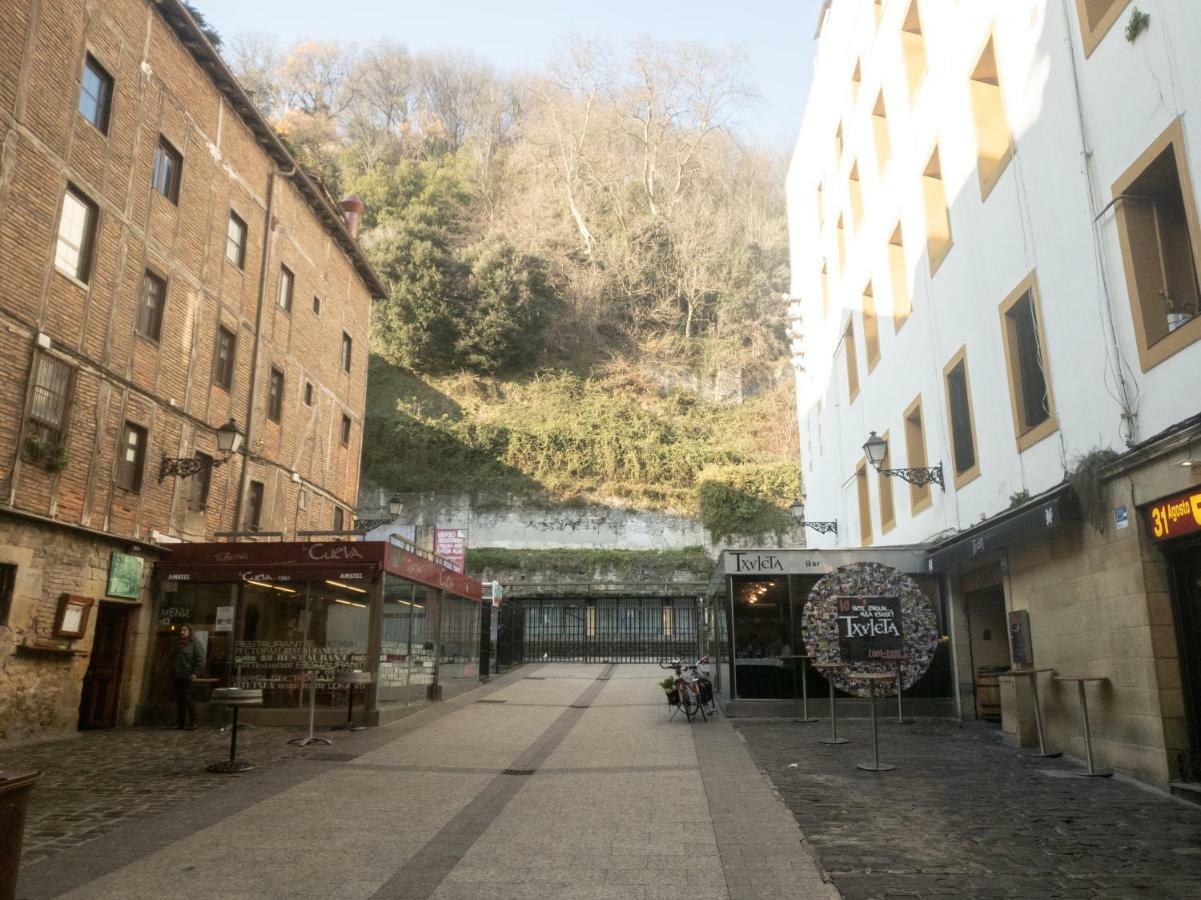San Sebastian's Historic Street! Modern Apartamento *